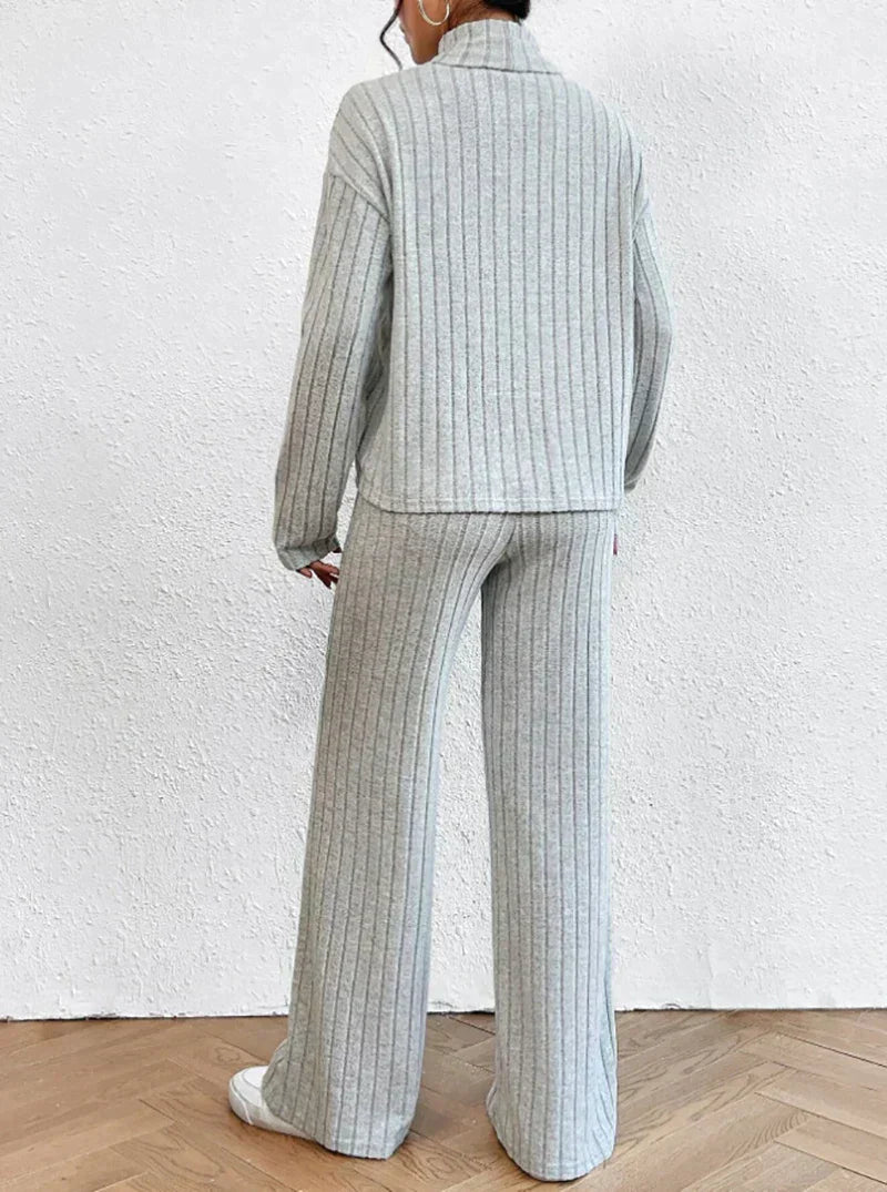 Dayana Set - Turtleneck Jumper and Knitted Trousers