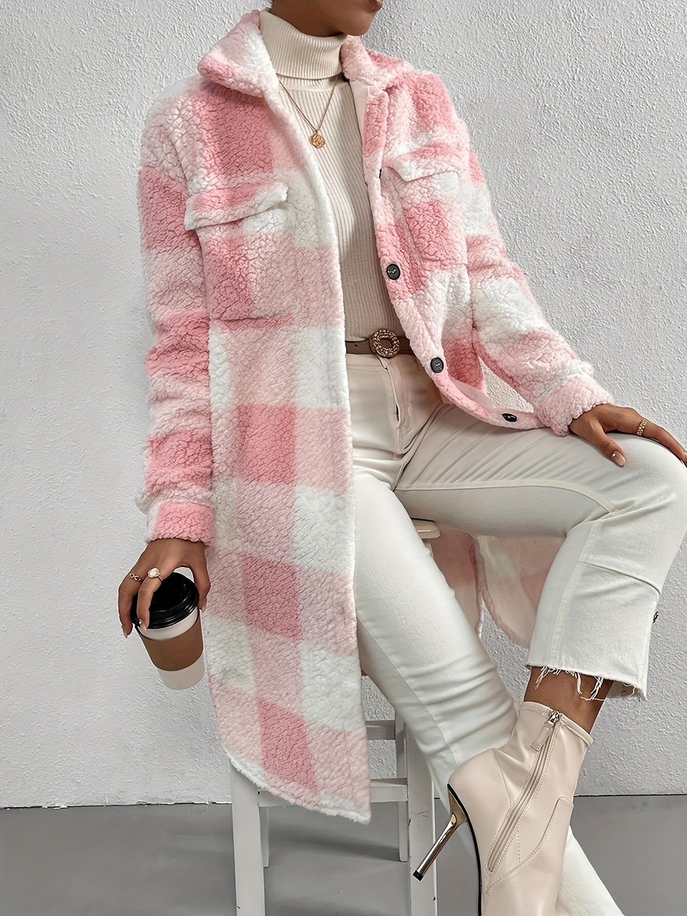 Liesa - Elegant Checkered Coat