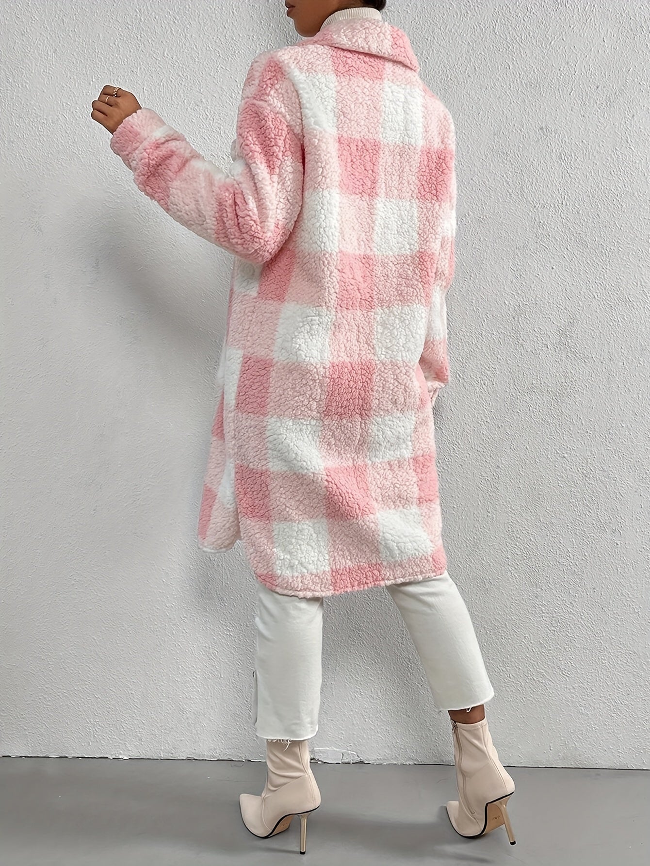 Liesa - Elegant Checkered Coat